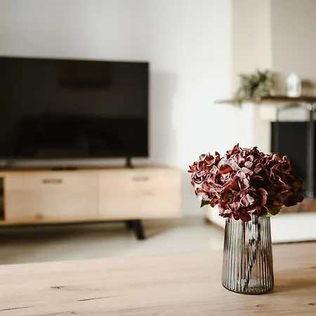 Serenity Daire Agria